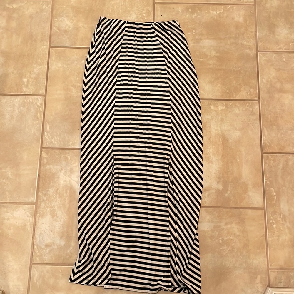 Maxi skirt